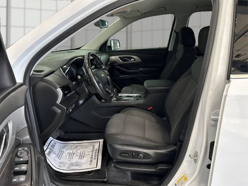 Used 2020 Chevrolet Traverse LT FWD image 9