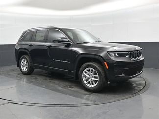 New 2025 Jeep Grand Cherokee Laredo X w/ Luxury Tech Group I video 1