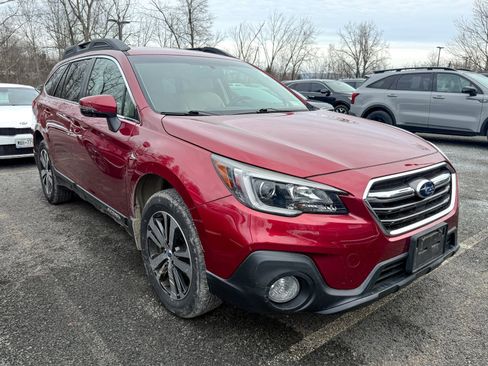 Used 2018 Subaru Outback 2.5i Limited image 1
