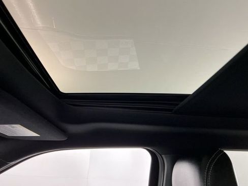 Used 2020 Ford F150 Lariat w/ Equipment Group 502A Luxury image 22