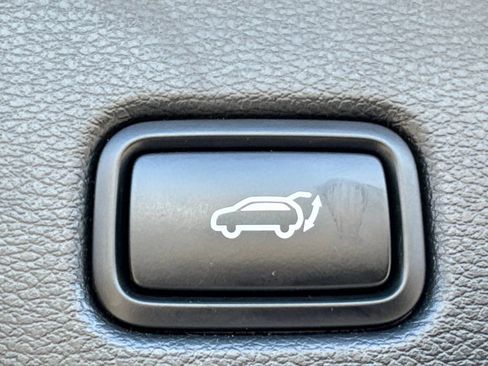 Used 2022 Kia Telluride EX FWD image 19