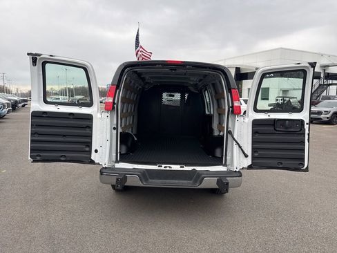 Used 2024 Chevrolet Express 2500 w/ Driver Convenience Package RWD image 26