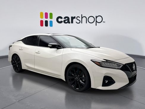 Used 2023 Nissan Maxima SR w/ Sport Mat Group FWD image 7