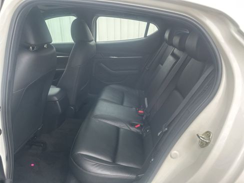 Used 2023 MAZDA MAZDA3 s FWD image 12