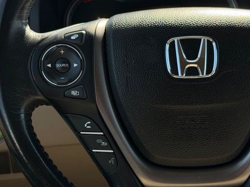Used 2017 Honda Pilot EX-L image 42