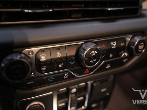 New 2024 Jeep Wrangler Sahara image 26