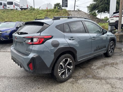 Used 2024 Subaru Crosstrek 2.0i Premium AWD/4WD image 3