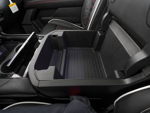 Used 2026 GMC Yukon AT4 Ultimate image 32