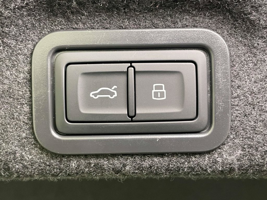 New 2026 Audi A6 Premium Plus AWD/4WD image 21