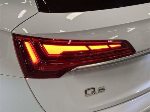 Used 2022 Audi Q5 2.0T Premium image 9