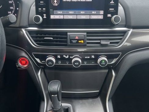 Certified 2018 Honda Accord Sport image 14