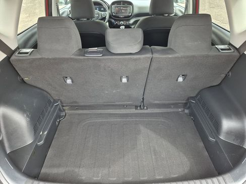 Certified 2023 Kia Soul LX FWD image 16