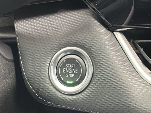 Used 2025 Chevrolet Equinox LT image 23