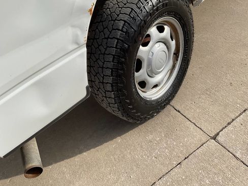 Used 2010 Ford F150 XL image 9