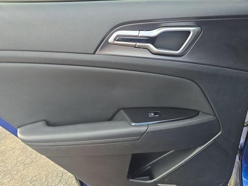 Used 2023 Kia Sportage EX image 26