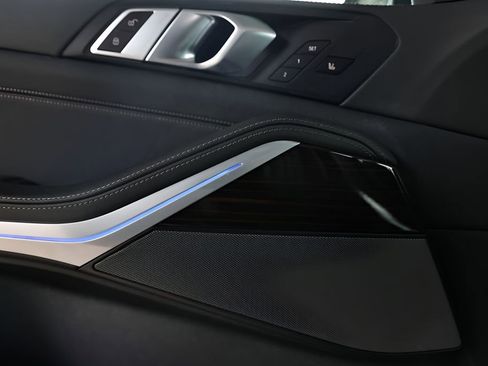 Used 2024 BMW X5 sDrive40i image 29