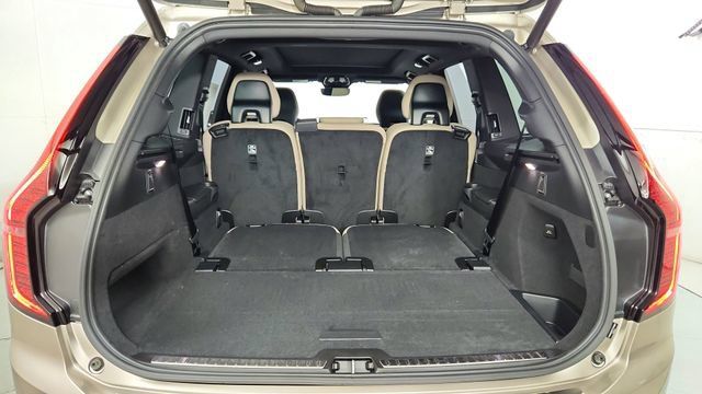 New 2026 Volvo XC90 T8 Plus w/ Protection Package Premier AWD/4WD image 42