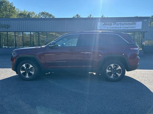 Used 2023 Jeep Grand Cherokee image 13