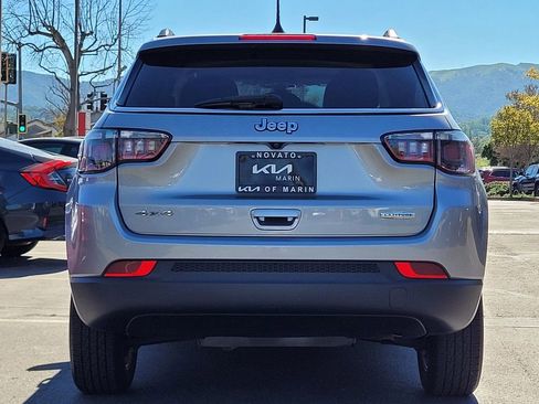 Used 2021 Jeep Compass Latitude image 7