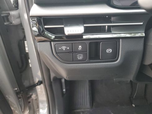 New 2026 Kia Sportage S image 30