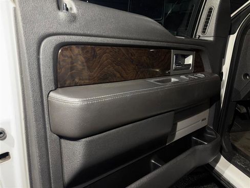 Used 2014 Ford F150 Platinum image 23