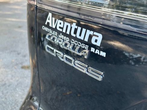 Used 2022 Toyota Corolla Cross XLE FWD image 33