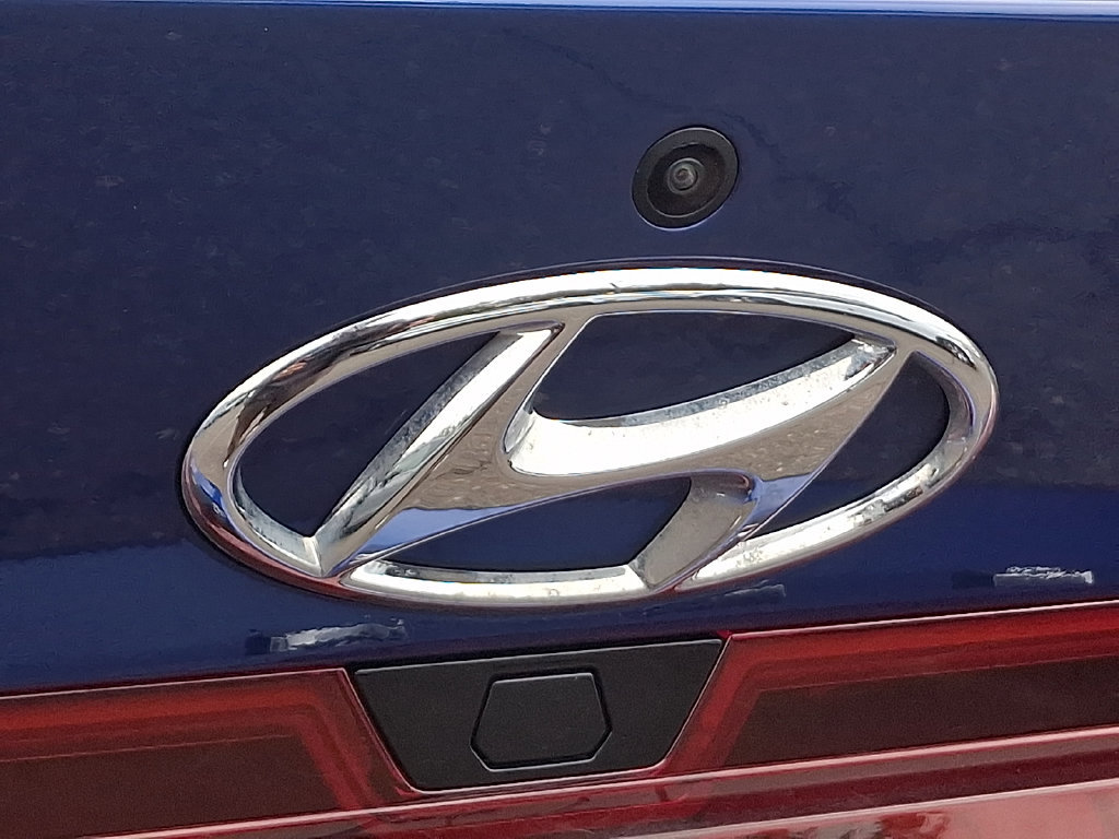 Used 2023 Hyundai Elantra SEL FWD image 29