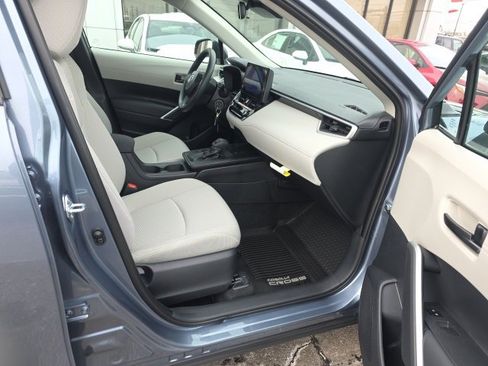 New 2026 Toyota Corolla Cross L image 10