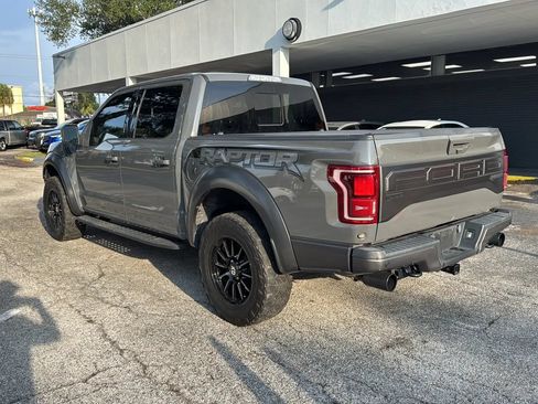 Used 2018 Ford F150 Raptor w/ Equipment Group 802A Luxury AWD/4WD image 3