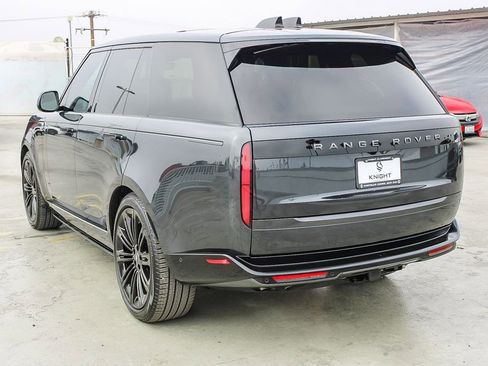 Used 2024 Land Rover Range Rover Autobiography AWD/4WD image 7