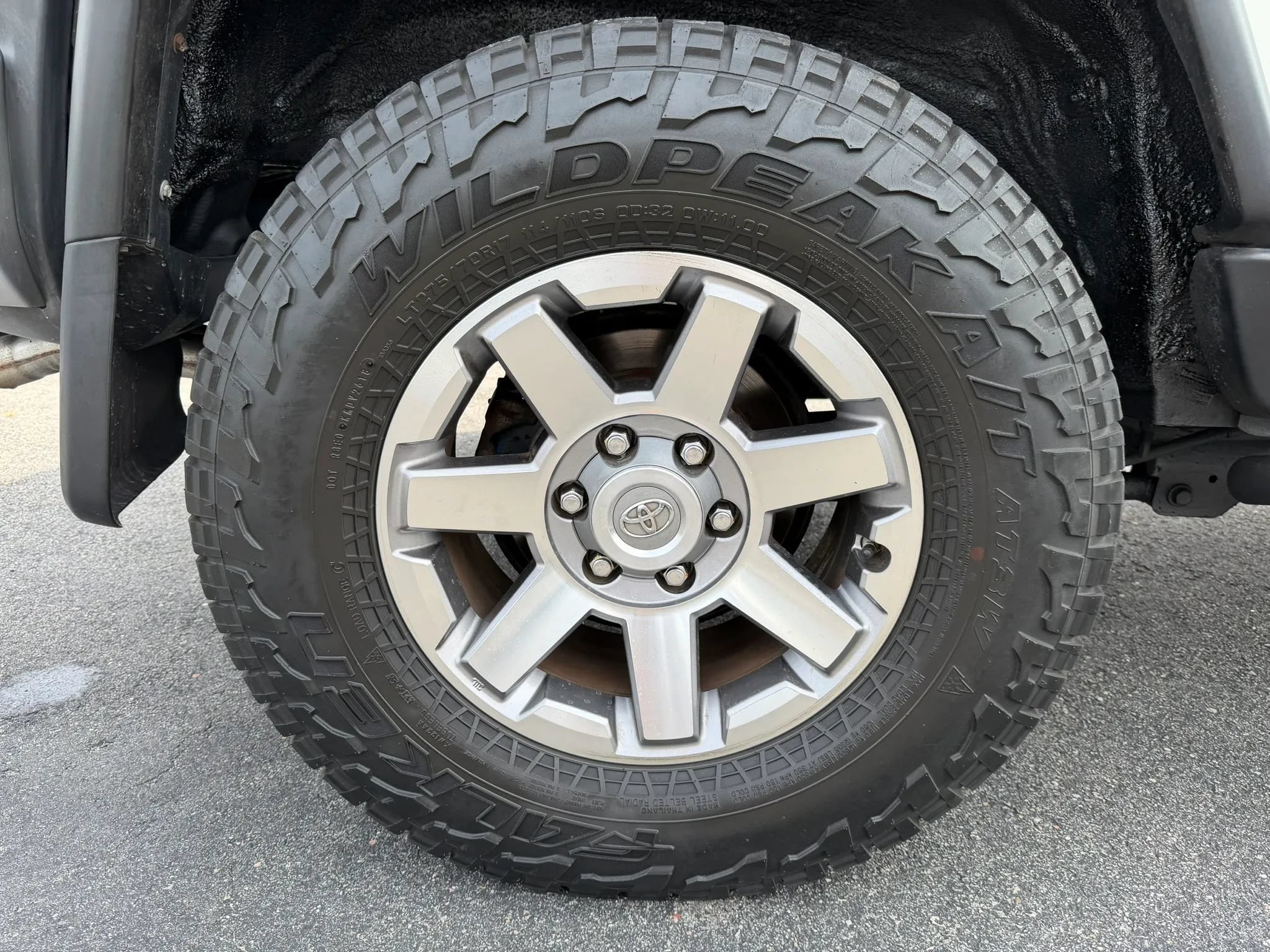 Used 2014 Toyota FJ Cruiser 4WD w/ Convenience Package image 41