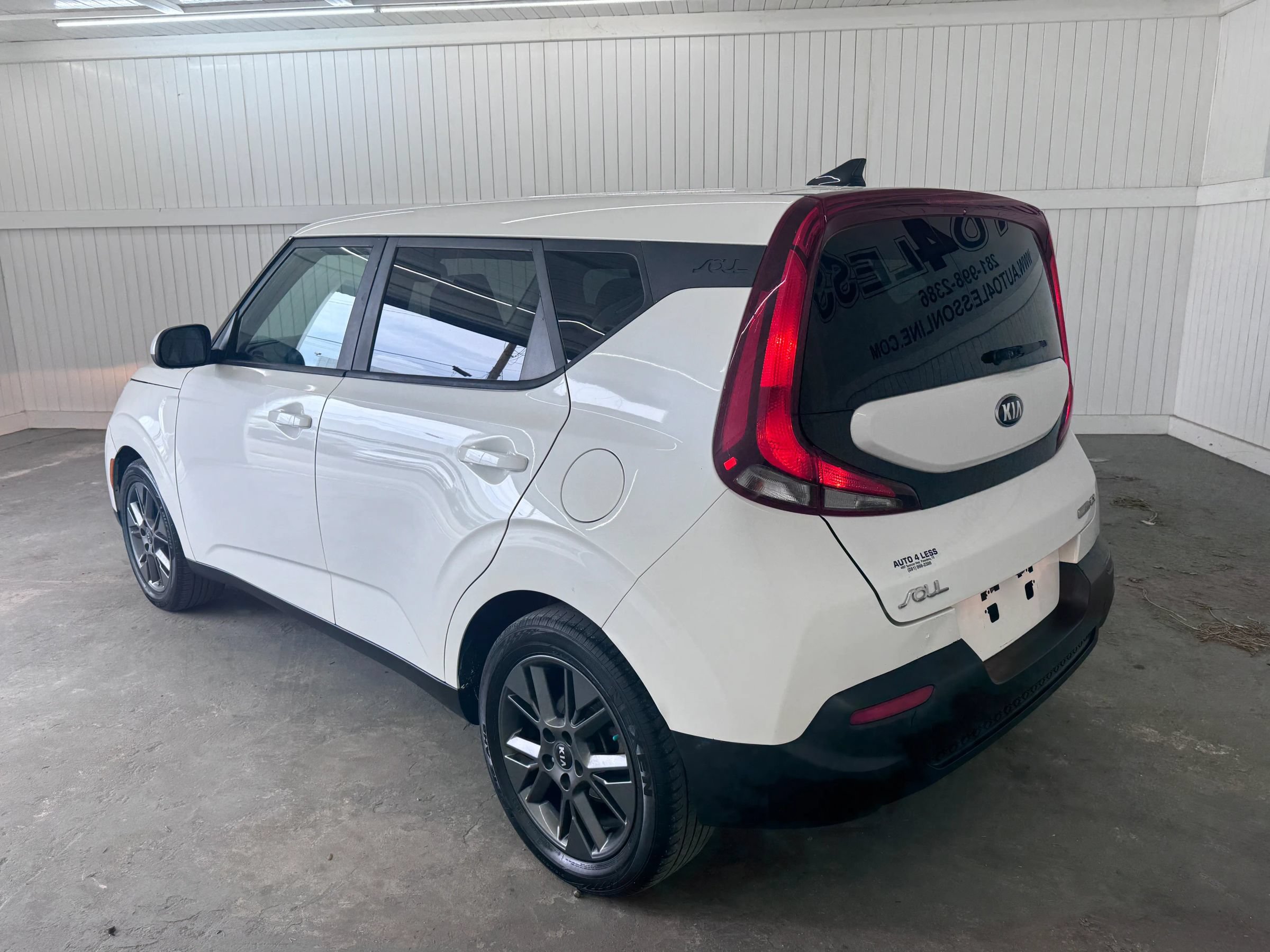 Used 2020 Kia Soul EX FWD image 7