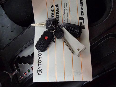 Used 2007 Toyota FJ Cruiser 4WD image 26