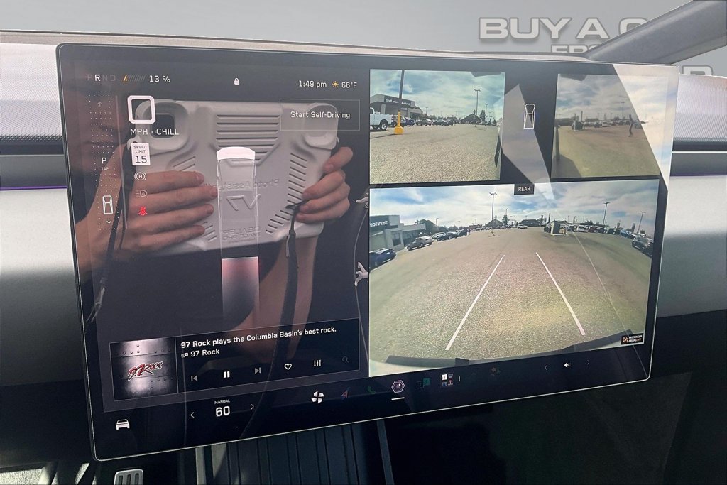 Used 2025 Tesla Cybertruck AWD Crew Cab image 21