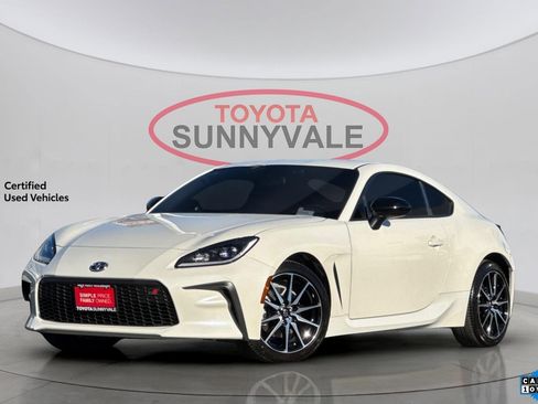 Certified 2023 Toyota GR86 image 1
