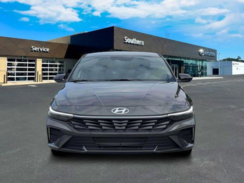 New 2026 Hyundai Elantra Sport FWD image 13