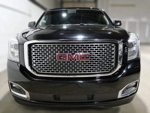 Used 2015 GMC Yukon XL Denali w/ Touring Package AWD/4WD image 2