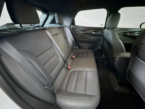 Used 2023 Chevrolet TrailBlazer RS FWD image 27