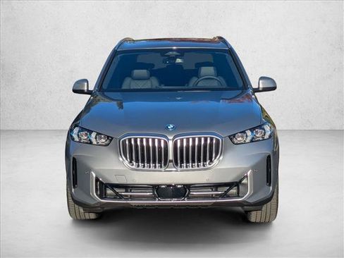 Used 2026 BMW X5 xDrive50e w/ Executive Package AWD/4WD image 5