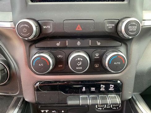 Used 2019 RAM 1500 Big Horn AWD/4WD image 26