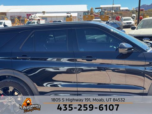 Used 2022 Ford Explorer ST w/ ST Street Pack image 5