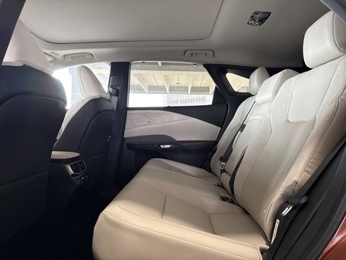 Certified 2026 Lexus RX 350 w/ Convenience Package image 25