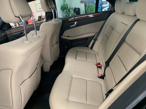 Used 2012 Mercedes-Benz E 350 4MATIC Sedan image 11