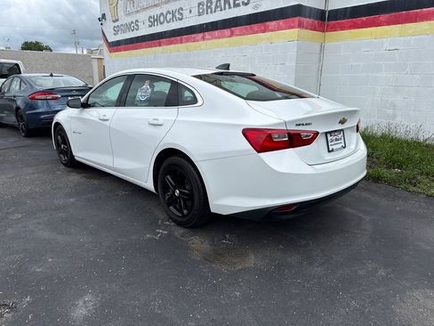Used 2023 Chevrolet Malibu LS FWD image 5