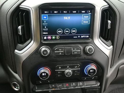 Used 2021 Chevrolet Silverado 1500 RST image 19