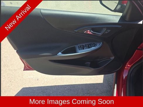Used 2024 Chevrolet Malibu LT FWD image 11