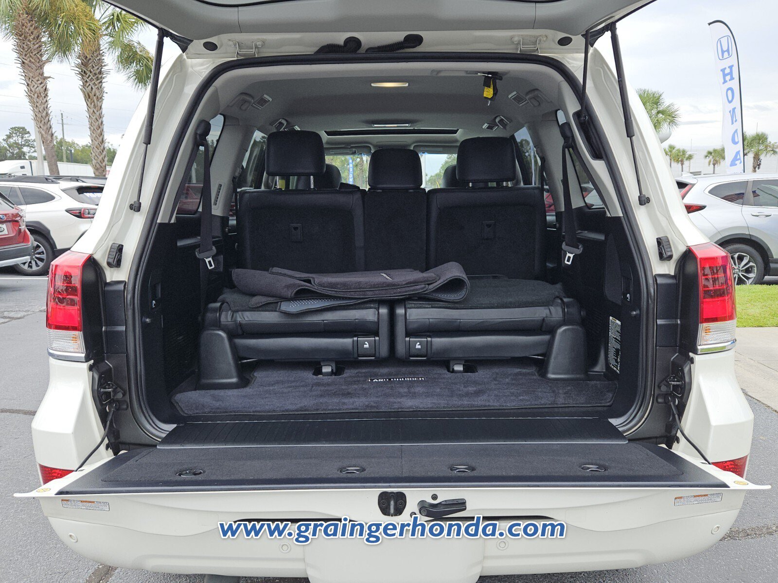 Used 2019 Toyota Land Cruiser w/ Four Season Floor Mat Package AWD/4WD image 13