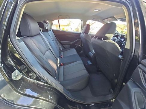 Used 2017 Subaru Impreza 2.0i image 11