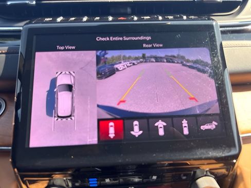 Used 2025 Jeep Grand Cherokee L Summit AWD/4WD image 18