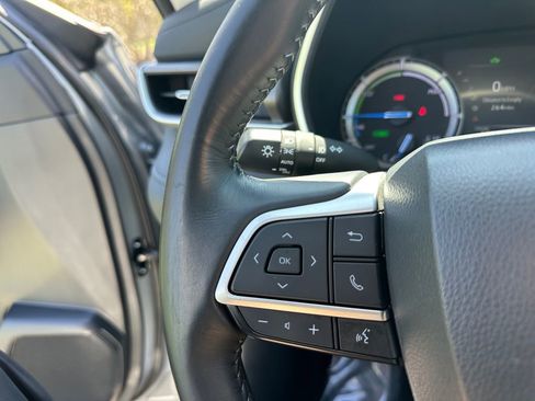 Used 2022 Toyota Highlander XLE image 23